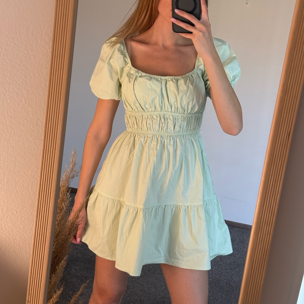BP shirred puff sleeve dress mint color, size S 97% cotton, 3% spandex good cond